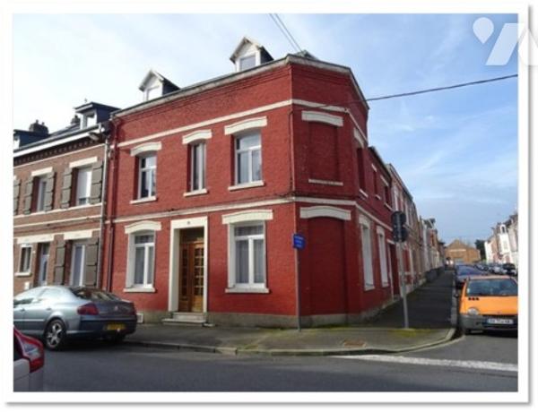 Maison de ville 5 pièces.