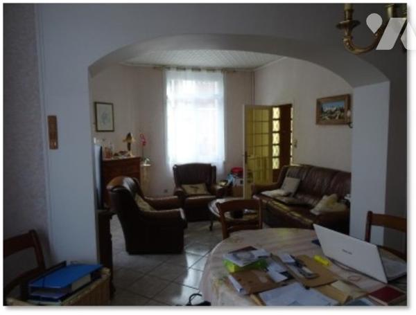 Maison de ville 5 pièces.