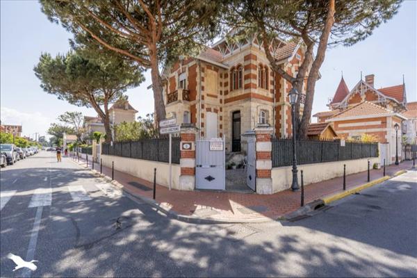 Maison à vendre |  Soulac-sur-Mer |  8 pièces | 200 m²