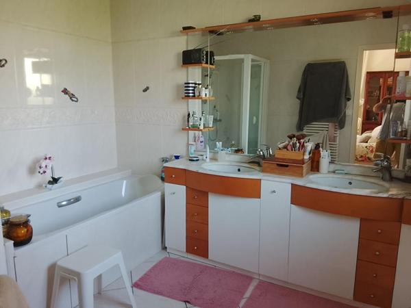 Maison Buzancais 6 pièce(s) 272 m2