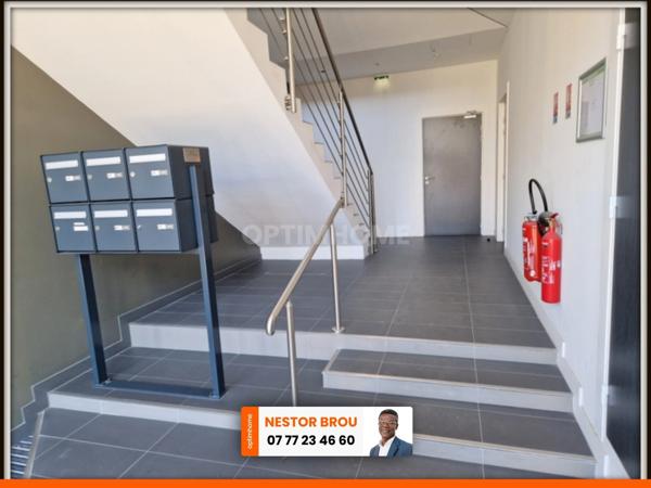 Local/bureau à louer 318 m² SETE (34)