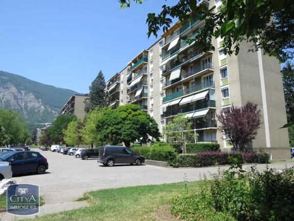 Parking à louer 12m²