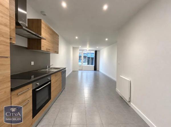 Appartement à louer 2 pièces 48.06m² Alençon (61000)