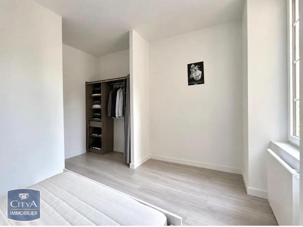 Appartement à louer 2 pièces 48.06m² Alençon (61000)