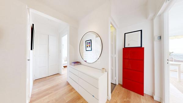 NICE - FLEURS / BAUMETTES : JOLI 2 PIÈCES AVEC BALCONS ET MAGNIFIQUE VUE DÉGAGÉE