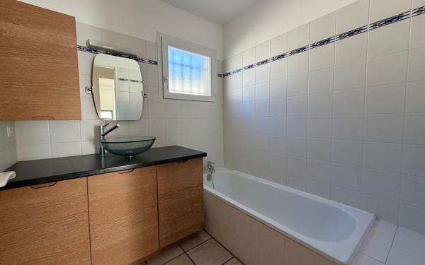 Maison à louer    2 pièces • 100,35 m2 Pérols