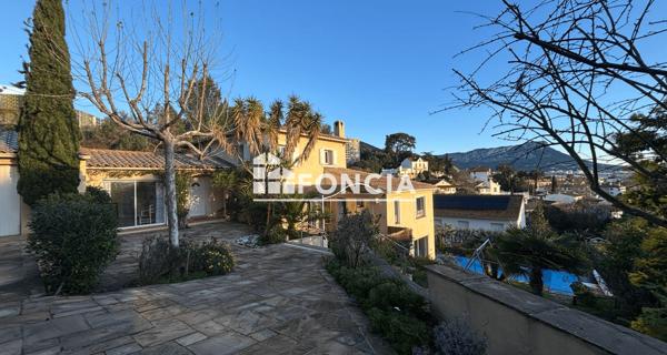 À vendre Maison 8 pièces 223 m² - Toulon 83000