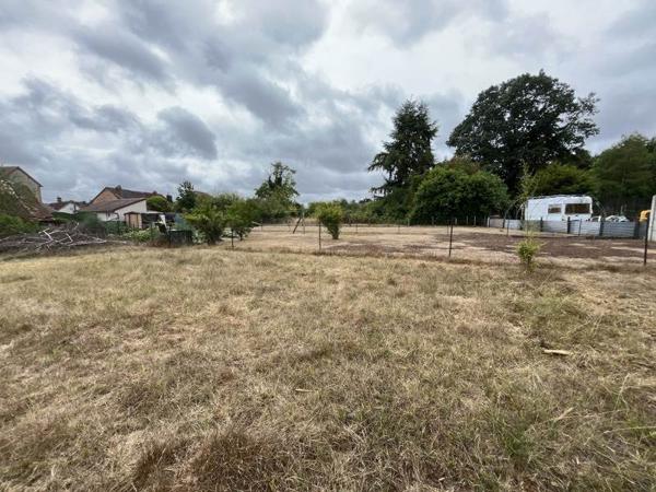 Terrain à vendre |  Salbris |  660 m²