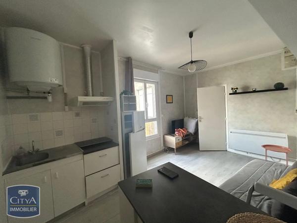 Appartement à louer 1 pièce 21.65m² Saintes (17100)