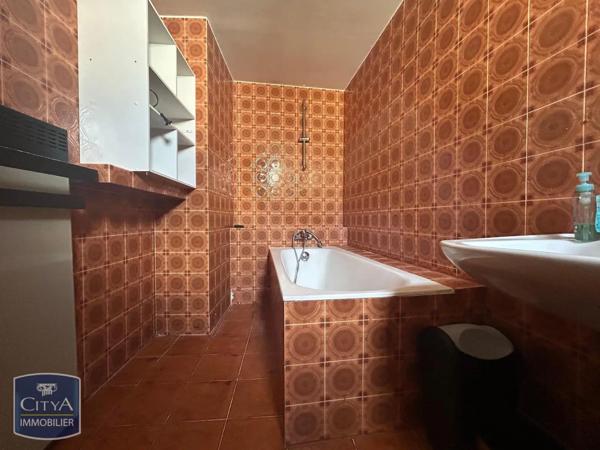 Appartement à louer 1 pièce 21.65m² Saintes (17100)