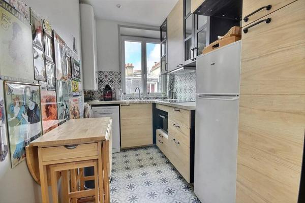 Location                                                      Appartement
                        
                     3 pièces                      62 m2                     à Asnières-sur-Seine