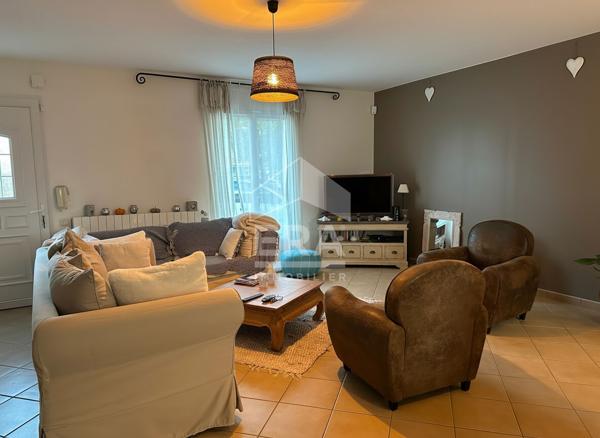 CHATEAUROUX - Pavillon de 2005 -  plain-pied - 4 chambres - Jardin - Garage - Terrasse