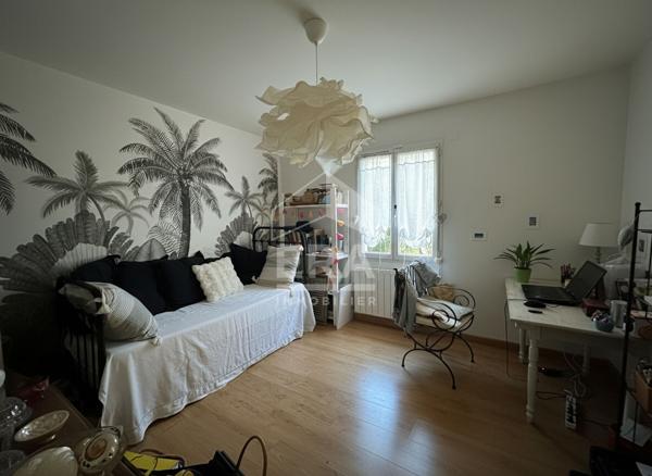 CHATEAUROUX - Pavillon de 2005 -  plain-pied - 4 chambres - Jardin - Garage - Terrasse