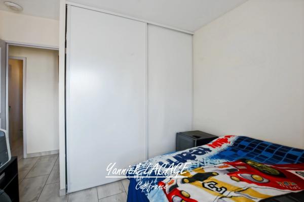 Maison récente de 89m2, familiale et tout confort à Saint-Mitre (13013), avec jardin, garage, piscine hors sol et prestations modernes, à deux pas des écoles et transports !