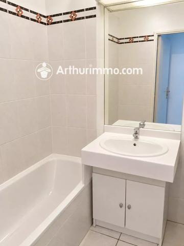 Location                                                      Appartement
                        
                     2 pièces                      44 m2                     à Villefranche-sur-Saône