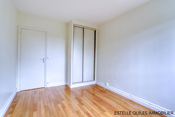 Versailles (78000) VERSAILLES CLAGNY Appartement 5 pièces 3 chambres 108.68 m², balcon, parkings et cave