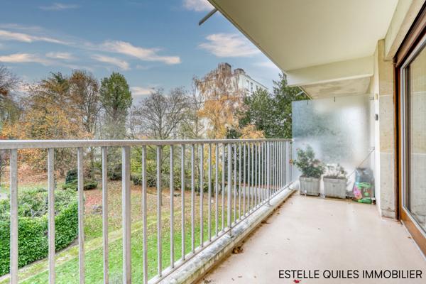 Versailles (78000) VERSAILLES CLAGNY Appartement 5 pièces 3 chambres 108.68 m², balcon, parkings et cave