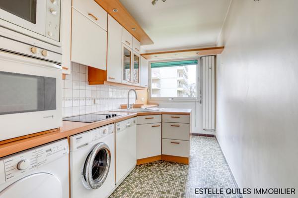 Versailles (78000) VERSAILLES CLAGNY Appartement 5 pièces 3 chambres 108.68 m², balcon, parkings et cave