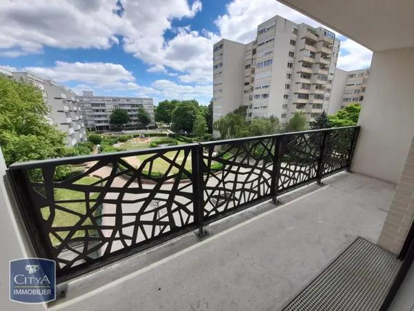 Appartement à louer 2 pièces 44m² Noisy-le-Grand (93160)