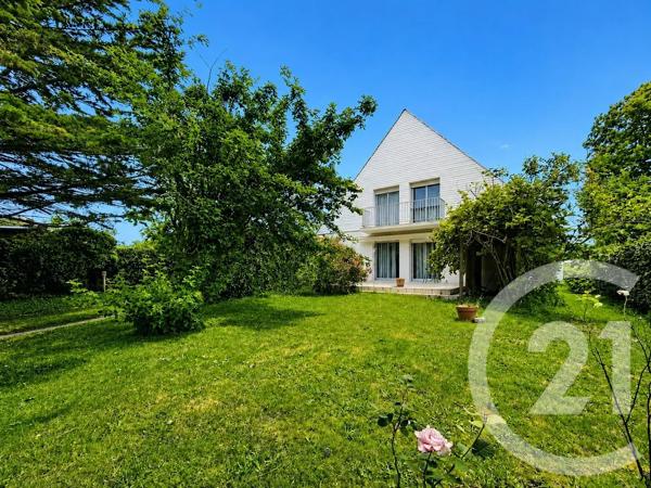 Maison à vendre  7 pièces - 159,36 m 2   ST NAZAIRE  - 44
