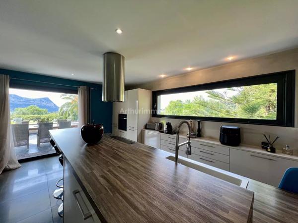 Vente Maison 6 pièces 219 m2 à Saint-Florent