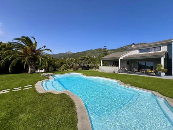 Vente Maison 6 pièces 219 m2 à Saint-Florent