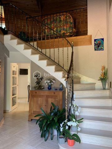 Maison traditionnelle de 206 m²