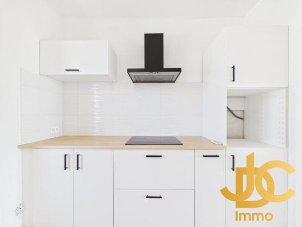 Appartement à TOULON (83000)