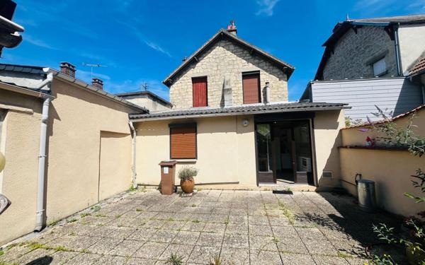 Maison à vendre    4 pièces •  Laon