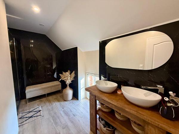 Maison lumineuse de 180m2