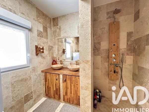 Maison à vendre 4 pièces 83 m² Villefagnan