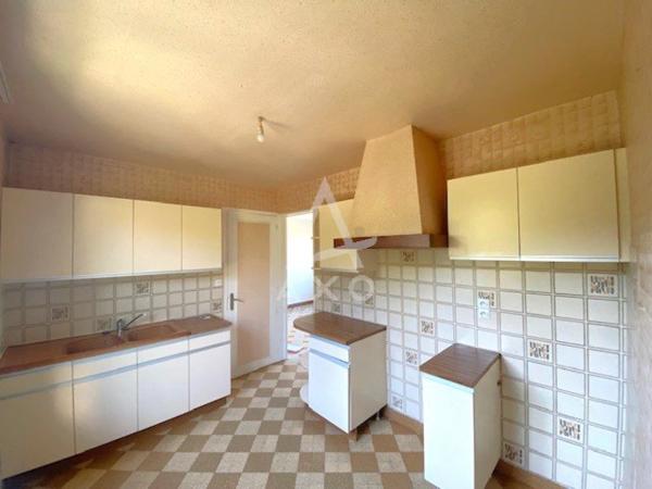 A GIEN Maison 2 chambres avec terrain clos.