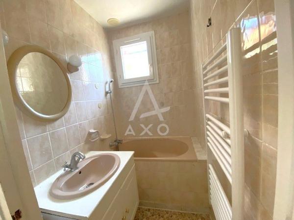 A GIEN Maison 2 chambres avec terrain clos.