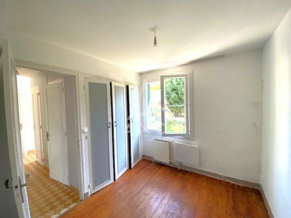 A GIEN Maison 2 chambres avec terrain clos.