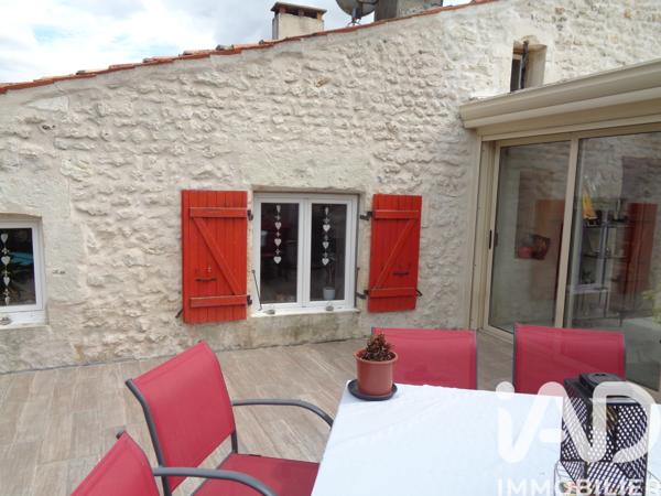 Maison à vendre 6 pièces 129 m² Saintes