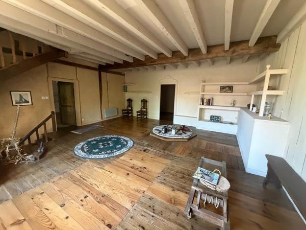 Maison à CROZON-SUR-VAUVRE, 36140 - 7 pièces 200m²