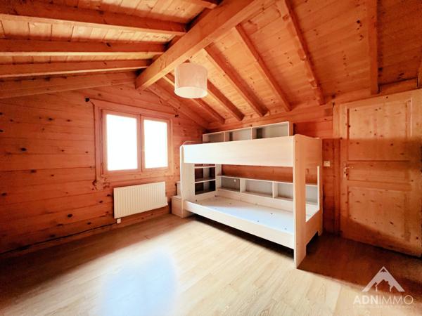 Thoiry (01710) Chalet 6 Pièces 220 m2