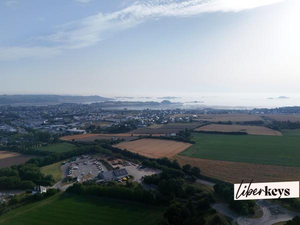 Maison avec grand terrain à l'entrée de Paimpol
