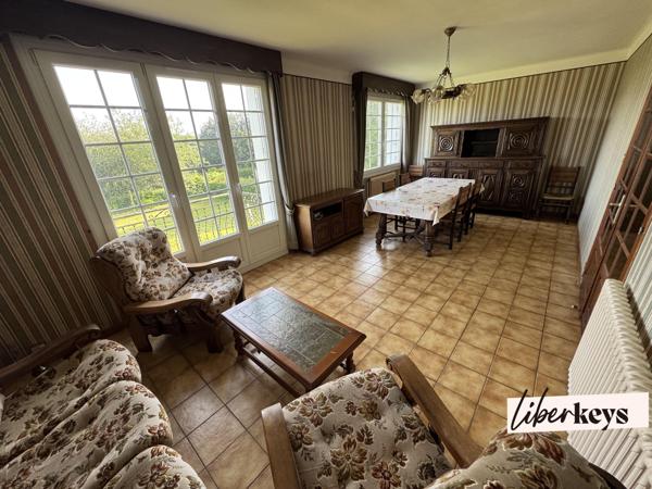Maison avec grand terrain à l'entrée de Paimpol