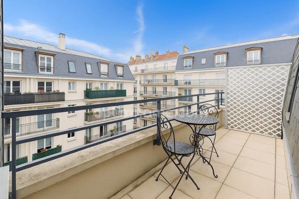 Appartement à vendre Studio de 31m² et terrasse de 7m² - ECOLE VETERINAIRE à MAISONS ALFORT (94)