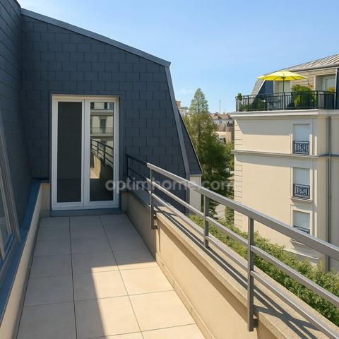 Appartement à vendre Studio de 31m² et terrasse de 7m² - ECOLE VETERINAIRE à MAISONS ALFORT (94)