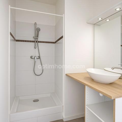 Appartement à vendre Studio de 31m² et terrasse de 7m² - ECOLE VETERINAIRE à MAISONS ALFORT (94)