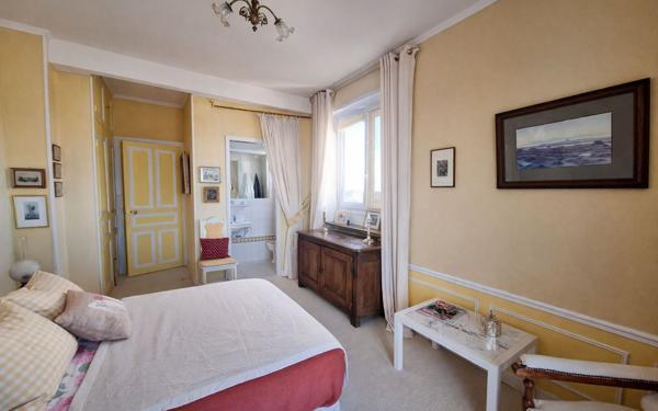 Appartement à vendre    5 pièces • 138 m2 Trébeurden