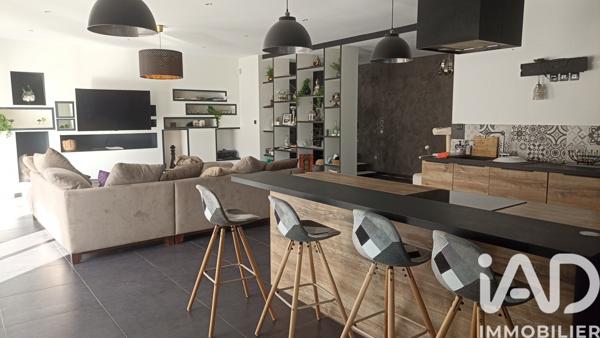 Maison à vendre 6 pièces 225 m² Montélimar