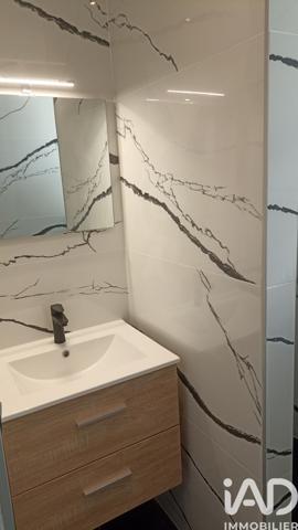 Maison à vendre 6 pièces 225 m² Montélimar