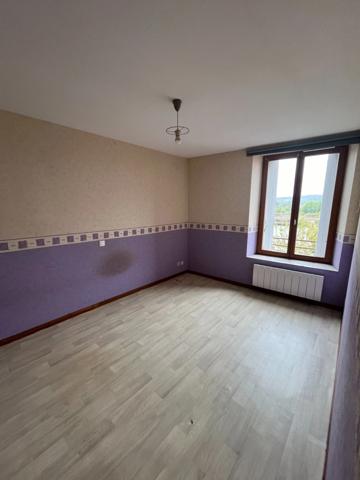APPARTEMENT F3 VARANGEVILLE