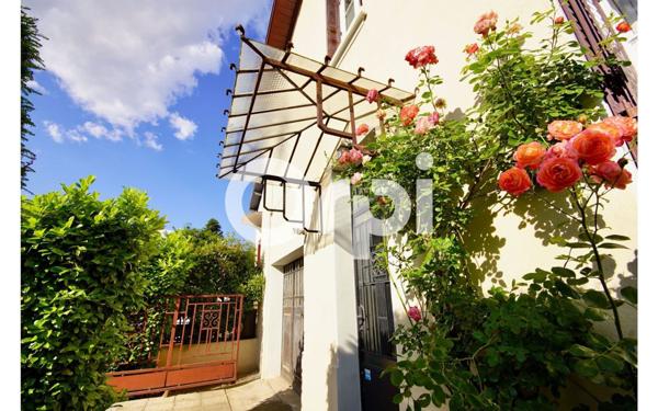 Maison à vendre    4 pièces • 121 m2 Bron