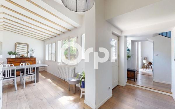 Maison à vendre    4 pièces • 121 m2 Bron
