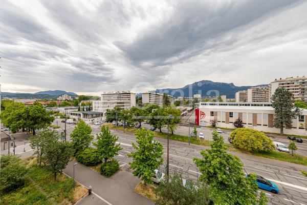Appartement · Vente Grenoble (38100) 2 pièces · 49m²