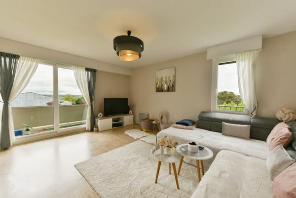 Appartement à vendre |  La Chaussée-Saint-Victor |  4 pièces | 83 m²